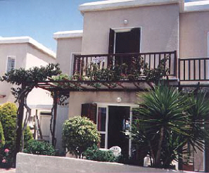 beach house in kiti cyprus for sale.jpg (29397 bytes)