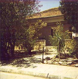 old house in larnaca for sale 3.JPG (28474 bytes)