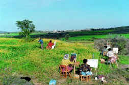 Art groups out in the fields. The artist in you can be set free in Avli